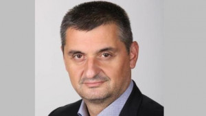 Кирил Добрев Служебното правителство да не си играе с националната