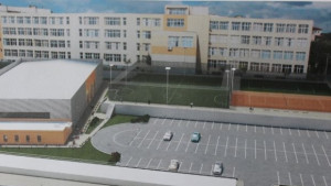 Камбитов прави първа копка на басейна в новия спортен комплекс
