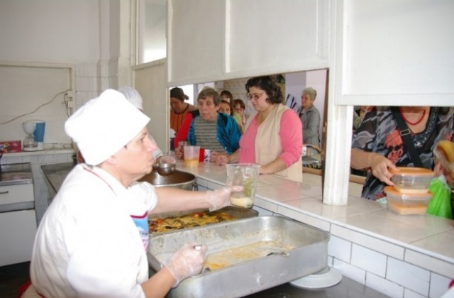 Обществената трапезария във Видин отново  отвори врати