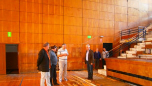 Започна ремонтът на спортната зала в Дупница