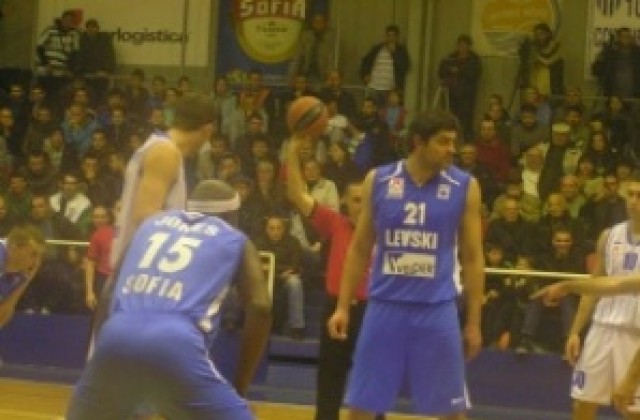 Новият в Черно море играл американски футбол до 16-годишен