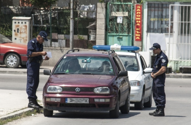 600 полицаи охраняват изборите във Варненска област