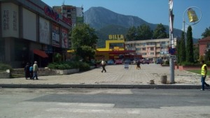 Спират за ден движението по бул Демокрация във Враца