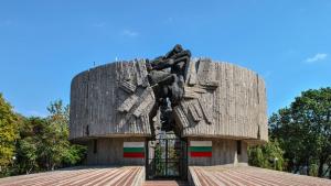 Празник на празните опаковки