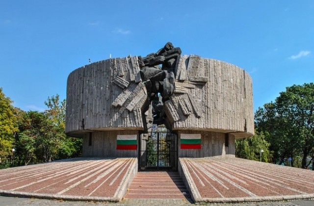 Празник на празните опаковки