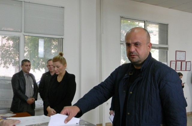 Камен Костадинов гласува за европейска България и почтено управление