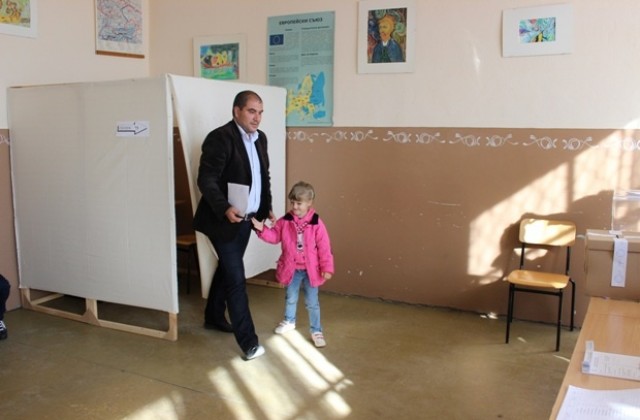 Цветомир Михов: Гласувах за бъдещето на децата си