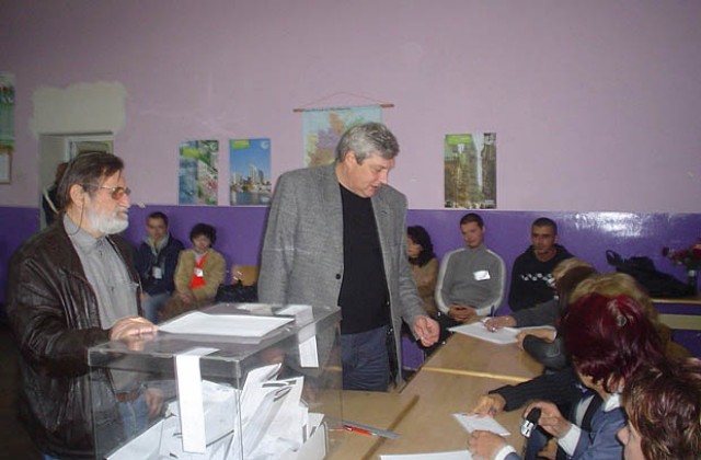 Румен Иванов: Гласувах за стабилна и икономически развиваща се България