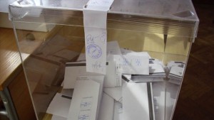 2459 е избирателната активност към 13 часа