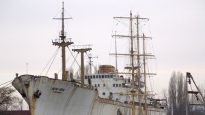 Плаваща учебна база на БМКЦ официално с нов собственик