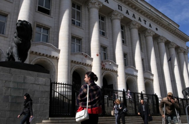 Сигнал за бомба затвори Съдебната палата