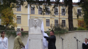 В Дряново откриха паметник на Рачо Стоянов