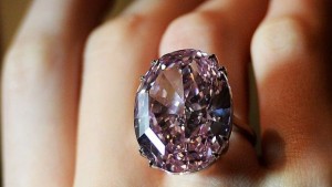 Продадоха розов диамант за рекордните 14 млн евро