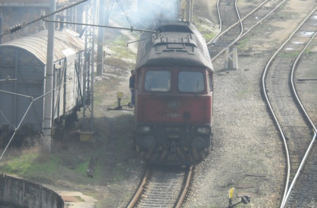 Горя нощният влак от Варна за София