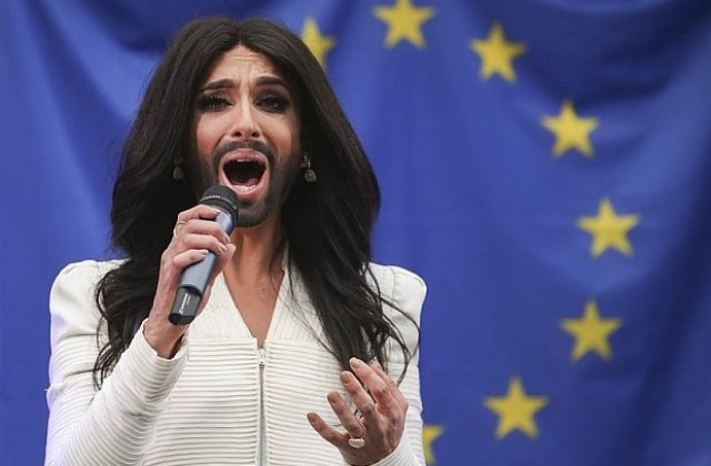 Кончита Вурст пя пред Европарламента