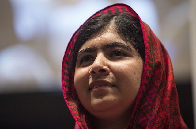 Простреляната от талибани Малала Юсуфзай с Нобелова награда за мир