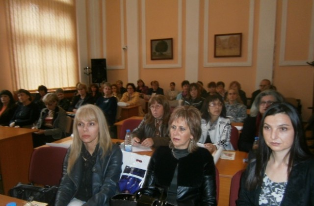 Кръгла маса за силанизирането на детските зъби