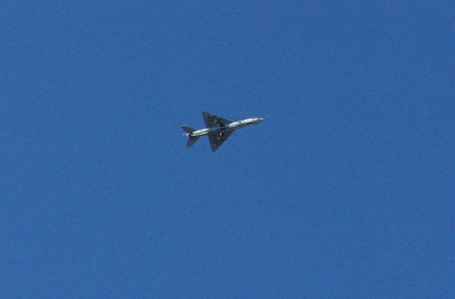 Изтребители тренираха за последно над София преди парада