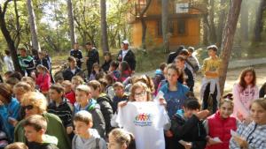 230 ученици от ПМГ взеха участие в Световния ден на