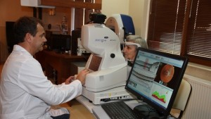 Очен хирург от Монтана стартира кампания срещу катаракта