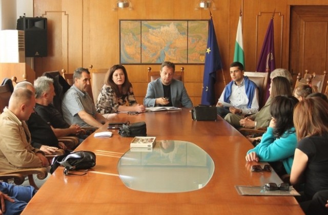 Стартира още един мащабен ремонт на стадион Ивайло, обновяват напълно южните зали