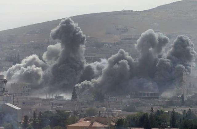 Коалиционните сили са нанесли 21 въздушни удара край Кобане