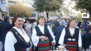 Истинските българи пазят традициите си и съхраняват спомените за миналото