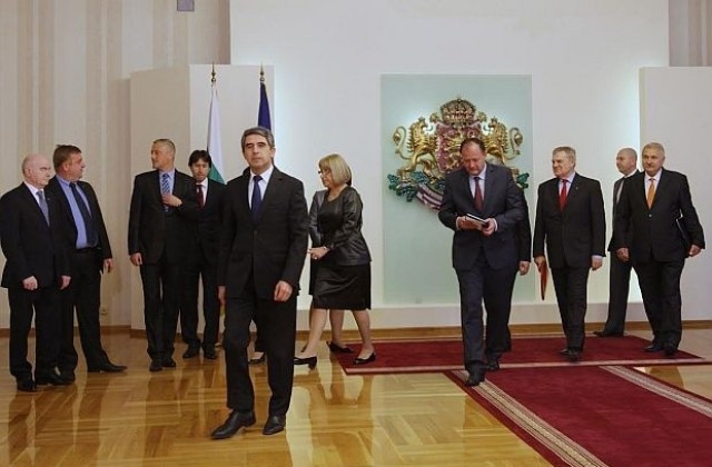 43-ото Народно събрание се събира за първо заседание на 27 октомври