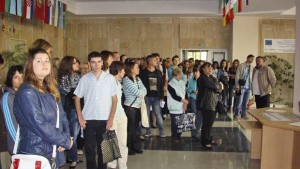 Работодатели Повечето младежи искат да работят на бюро