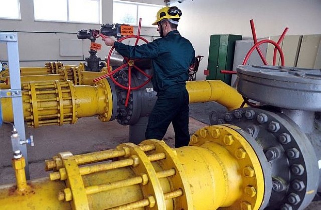 ЕК: България ще е сред най-тежко пострадалите при евентуално спиране на руския газ