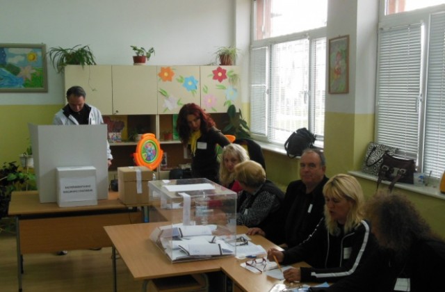 Членовете на СИК в областта получиха или ще получат в близките дни парите си