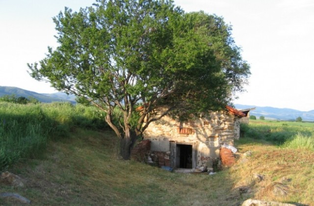 Продължава кампанията по набиране на средства за спасяването на храм „Св. Спас