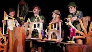 Добрият разбойник Румцайс излиза на сцената на Театър ВЕСЕЛ