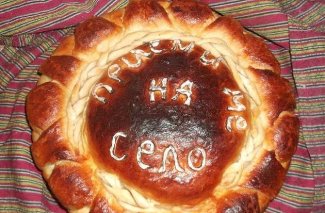 „Приеми ме на село“ с филм и книга