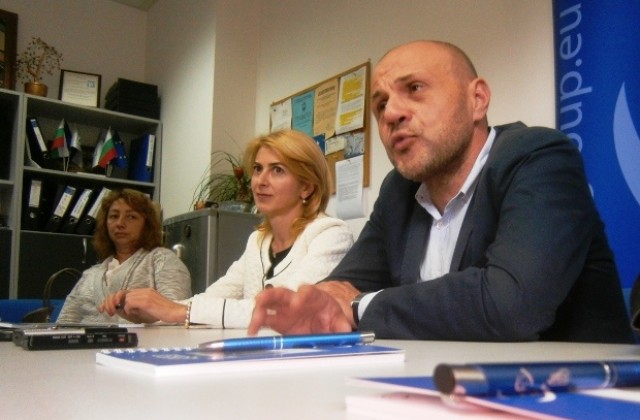 Таня Христова: Системата, свързана с управлението на средствата от ЕС, е в колапс