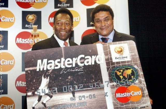 Банкови карти разпознават собственика си по отпечатък