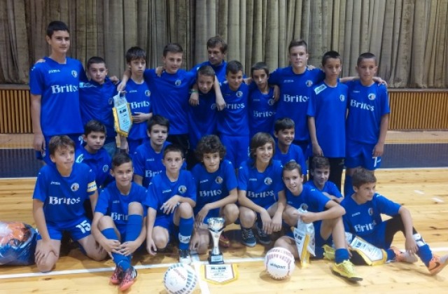 Малките етърци спечелиха Купа M&BM;