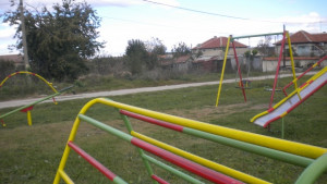 Нова детска площадка в село Обручище