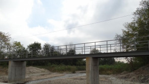 Община Гълъбово успя да възстанови два пешеходни моста в село