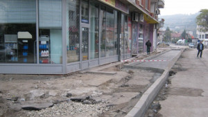 Ремонтните дейности по проекта за зелена и достъпна градска среда