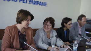 Такса за производителите на ток може да вдигне енергийните помощи