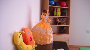 Обучават персонала в забавачките за работа с деца с редки