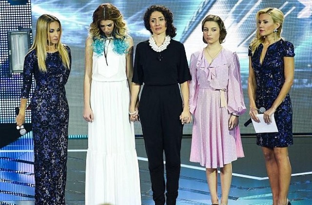 Сълзи за Саня Армутлиева в първия голям концерт на X Factor