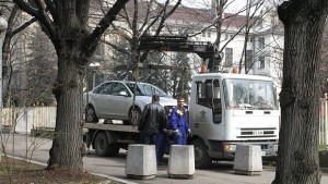 Без паяци за неправилно паркирани коли които не пречат глобяват