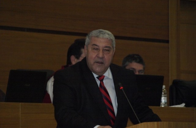 Бивш кмет „блесна“ със стихове за Гергов в Пловдив