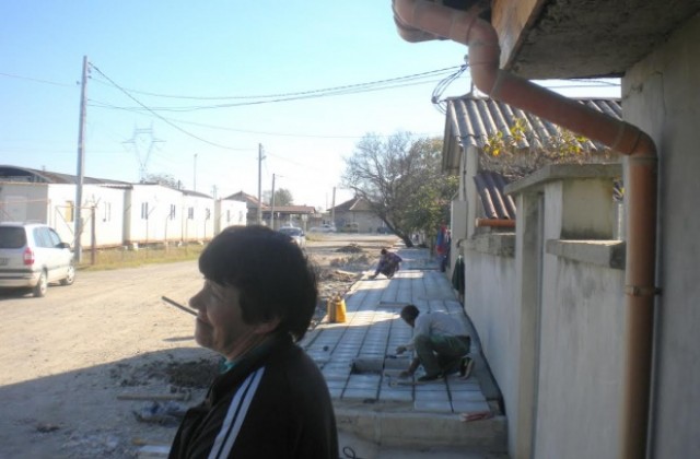 180 метра нов тротоар изгражда община Гълъбово