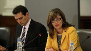 Захариева се надява енергийният борд да работи и държавата да