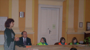 Полицай се включи в часа по безопасност на движението в