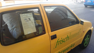 Автомобилгалерия показва първата си изложба