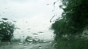 Затвориха пътя Варна Бургас заради наводнен участък